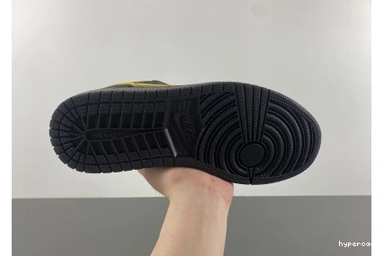 Hyperoad Low University 'Black Jordan Air Gold' 1 1125